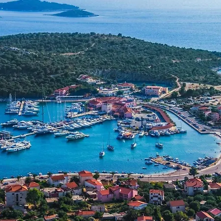 In With Seaview, Terrace, Wifi Ražanj