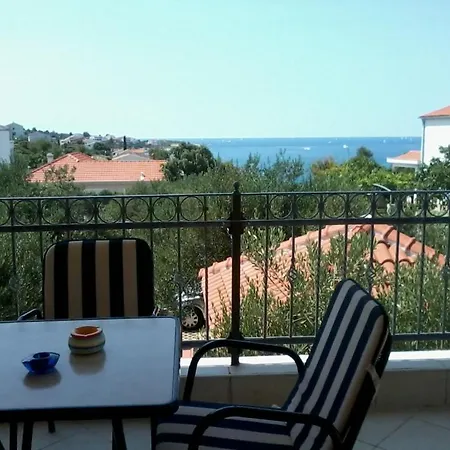 In With Seaview, Terrace, Wifi شقة *