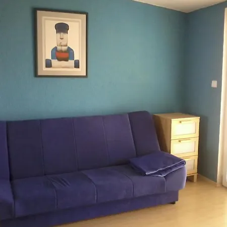 In With Seaview, Terrace, Wifi Appartement *