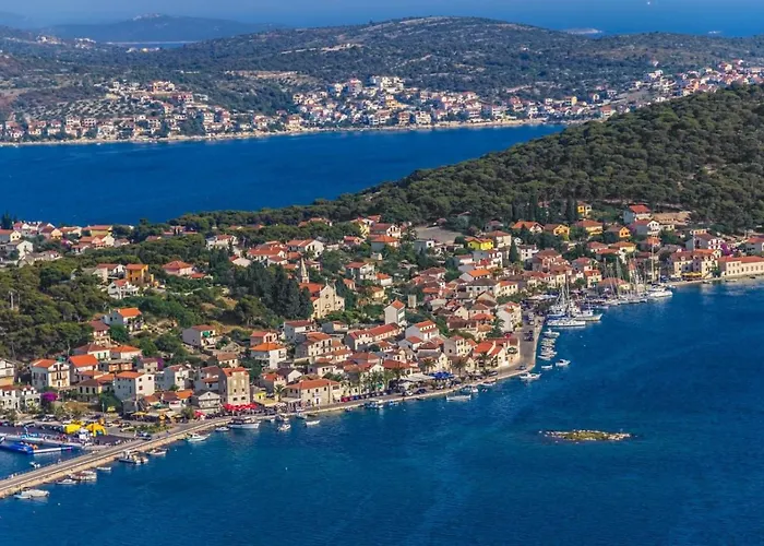 Appartement In With Seaview, Terrace, Wifi *