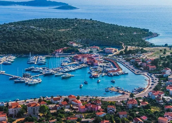 In With Seaview, Terrace, Wifi Ražanj