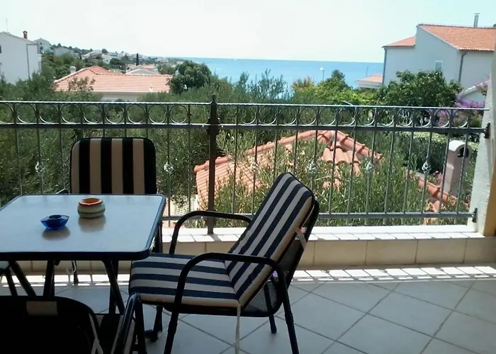 In With Seaview, Terrace, Wifi Apartamento *