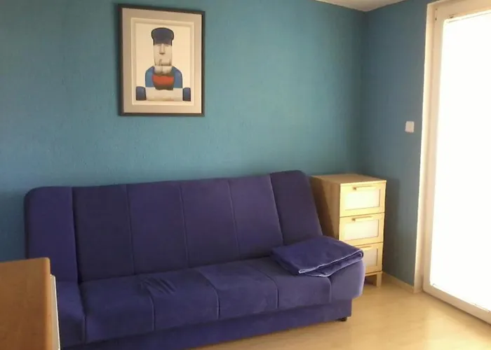 In With Seaview, Terrace, Wifi Apartamento *